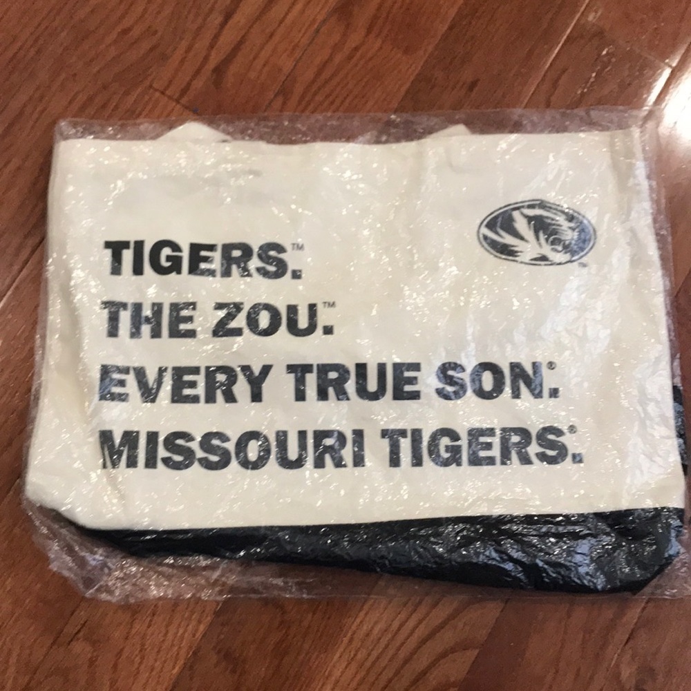 NWT Missouri Tote bag